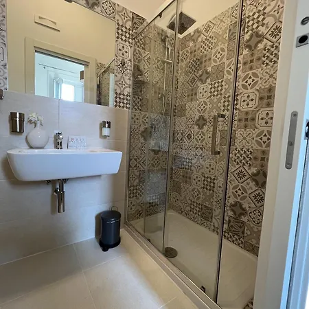 Bonadies64 Bed & Breakfast 4*